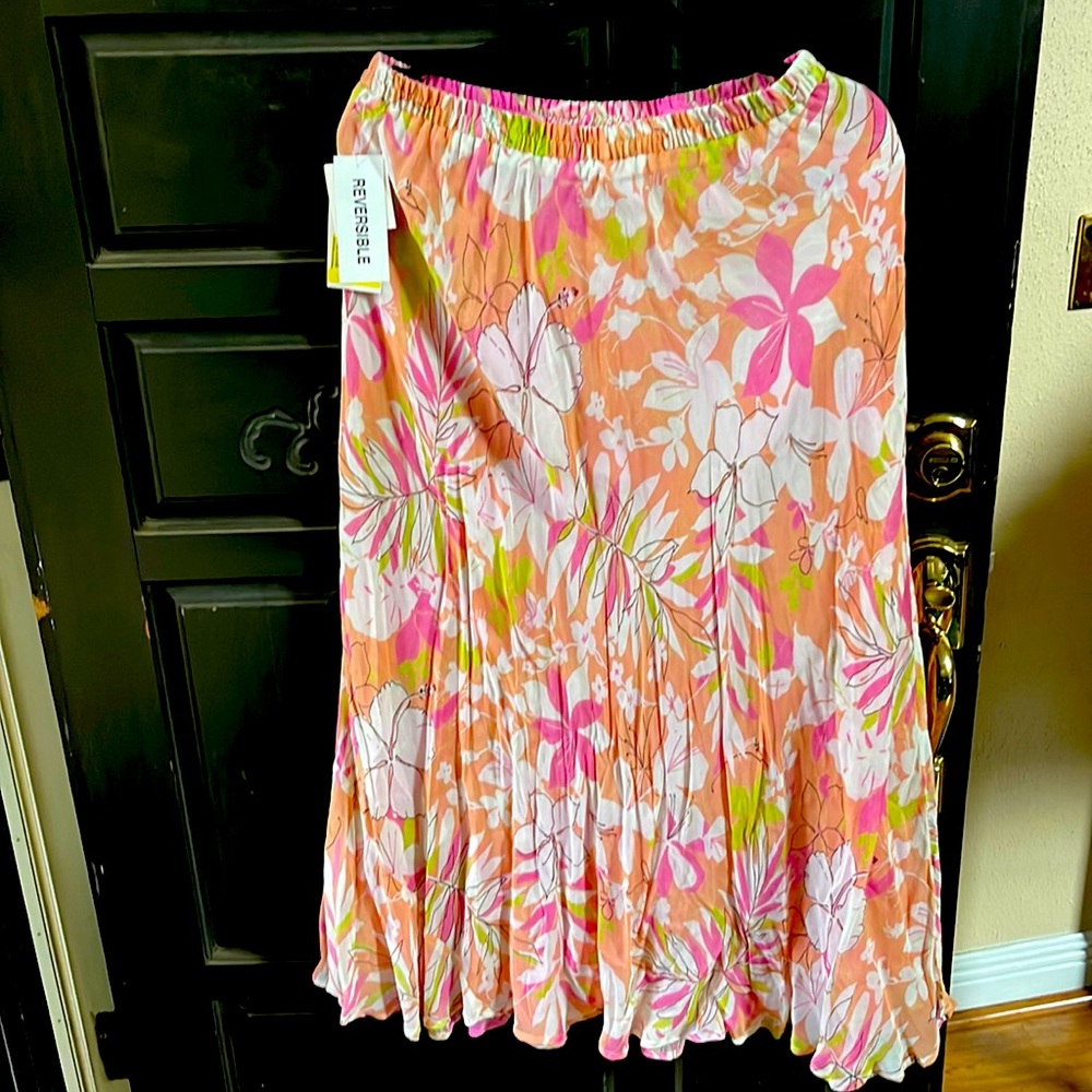 Floral pull-on, reversible elastic skirt NWT!